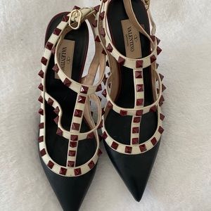 Valentino Garvani Rockstud Caged Pumps